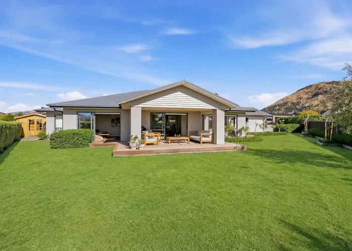 Mt Aspiring Elegance Holiday home Wanaka