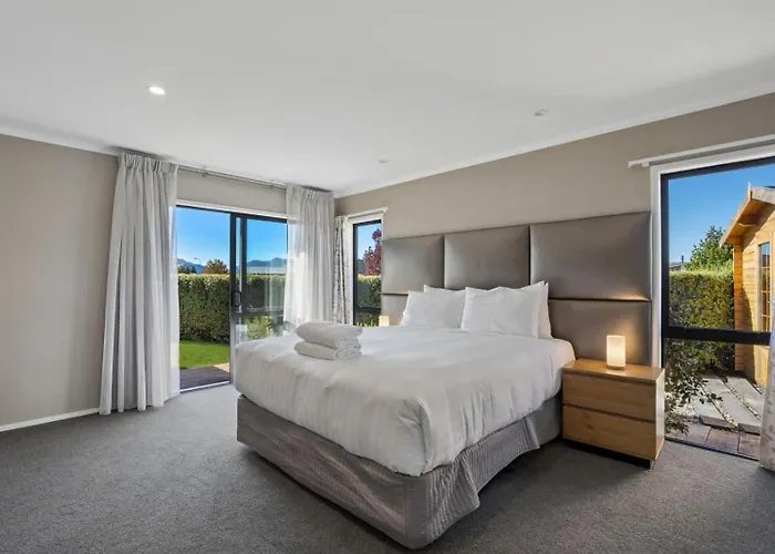 Mt Aspiring Elegance *