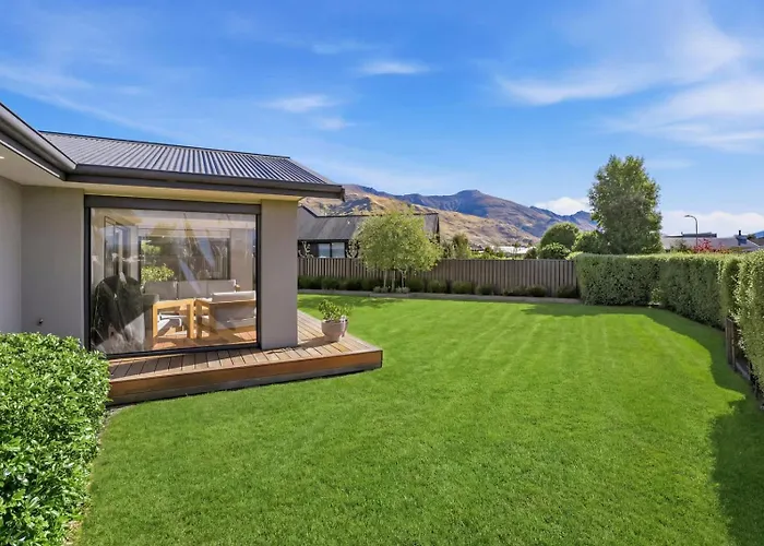 Mt Aspiring Elegance Holiday home Wanaka