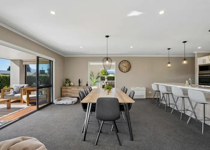 Mt Aspiring Elegance Wanaka